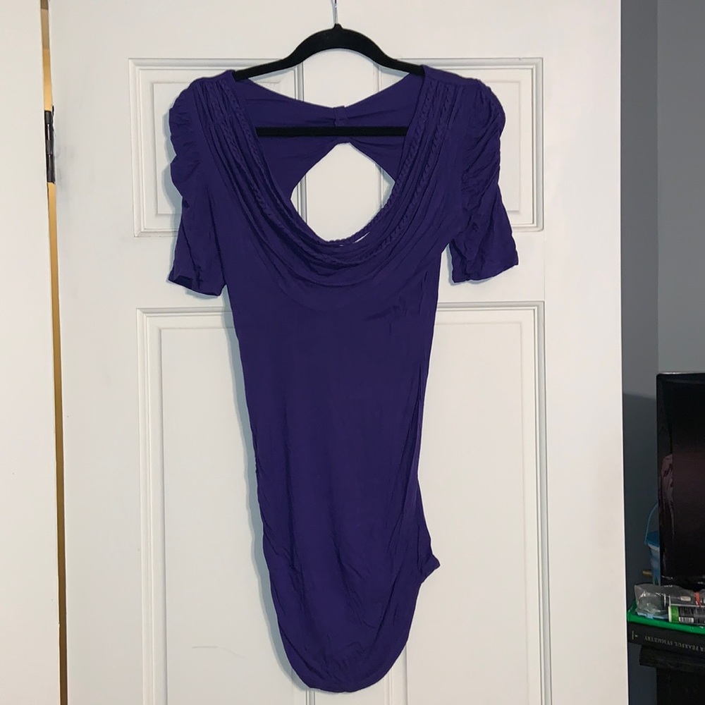 Scoop neck top